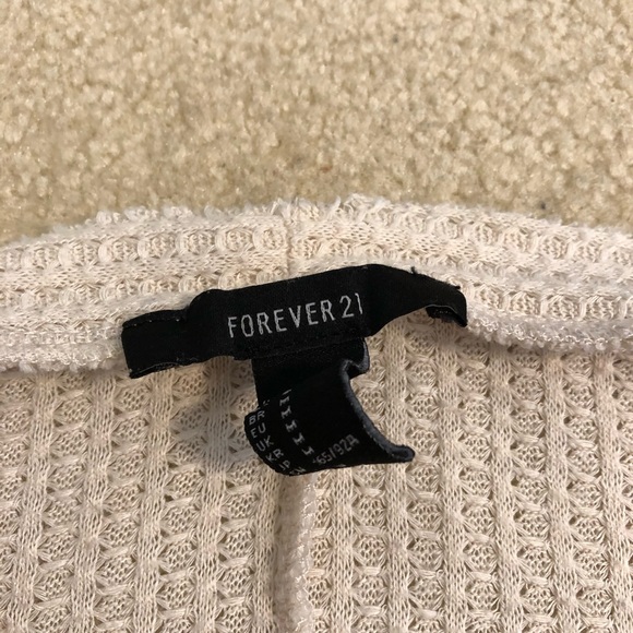 Button down sweater - Picture 2 of 2